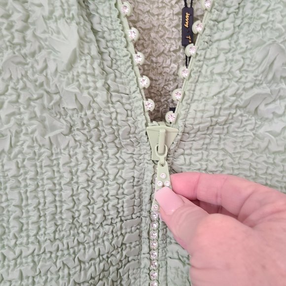 Jerry T Womens Vest - Picture 7 of 10